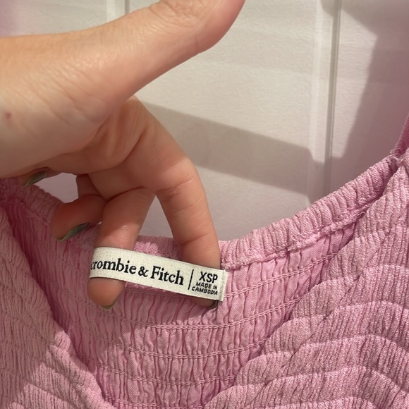 Abercrombie and Fitch Midi Puff Sleeve Dress - Picture 3 of 8